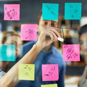 Descubre cómo transformar la forma en que tu equipo trabaja y entrega valor.